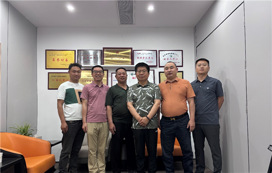 湖北向氏优秀企业到中阳明集团交流学习共谋发展